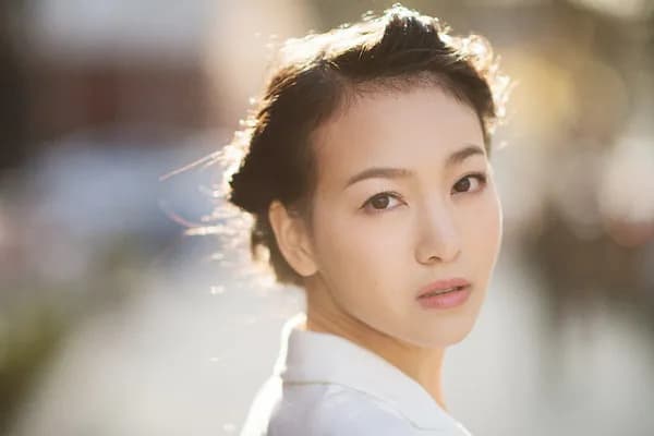 Alabastrowa cera co to znaczy i jak wpływa na pielęgnację skóry