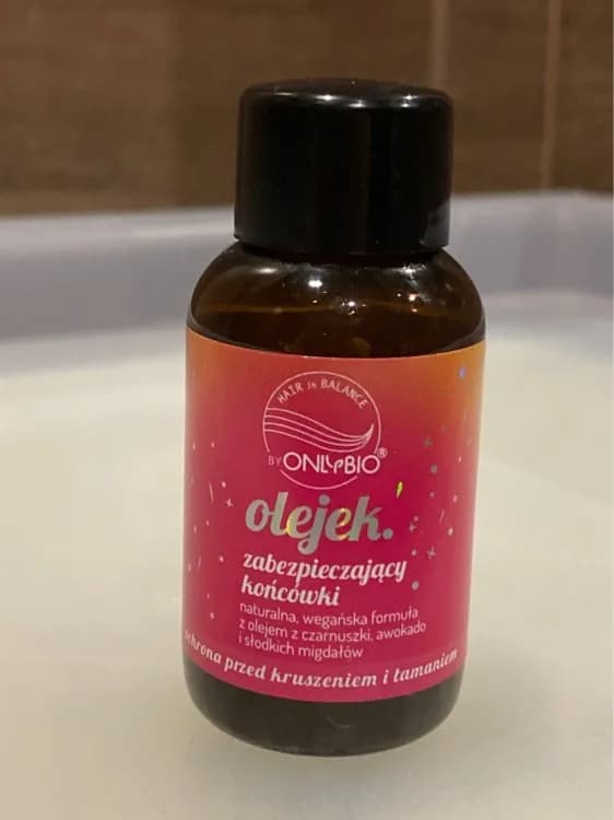 Jaki olejek na końcówki włosów? Oto najlepsze rozwiązania dla zdrowia włosów