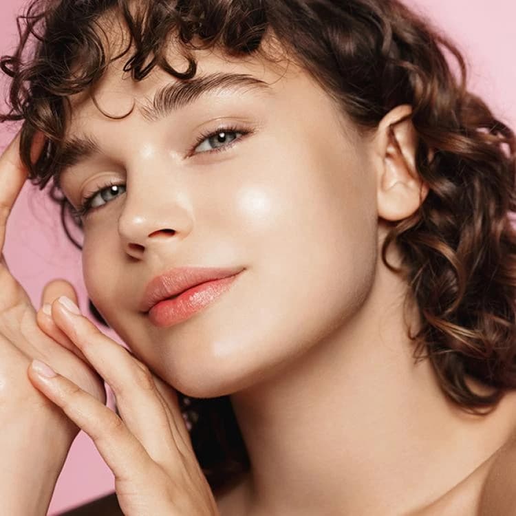 Dlaczego kremy lipidowe są kluczem do nawilżonej skóry?